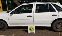 Polícia Militar recolhe veículo irregular durante fiscalização em Pato Branco