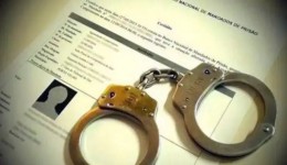 Mulher é presa em cumprimento de mandado no bairro Padre Ulrico