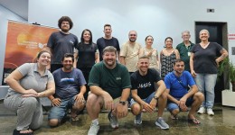 Curso capacita profissionais para atuar com eletricidade cênica
