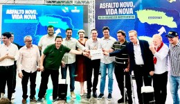 Município vai asfaltar todas as ruas de terra da cidade, com apoio do Governo do Estado