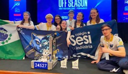 Estudantes do Sesi de Francisco Beltrão conquistam 2 troféus em torneio de robótica