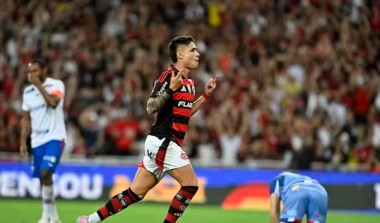 Flamengo goleia o Fortaleza e vira líder antes da Copa do Mundo de Clubes