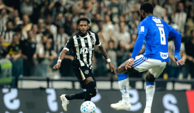 Galo vira sobre o Cruzeiro e garante vaga na semifinal da Copa do Brasil