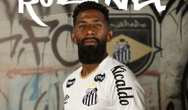 Santos anuncia contratação do lateral-direito Rodinei