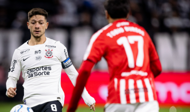 Memphis perde pênalti no fim, Corinthians é eliminado da Libertadores
