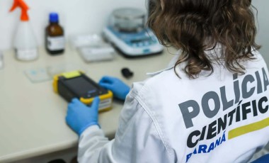 De testes de rotina às novas drogas: como a Polícia Científica identifica as substâncias apreendidas
