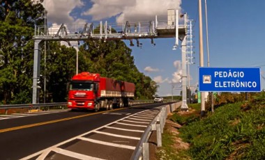 EPR Iguaçu orienta motoristas sobre cadastro e prazo de pagamento