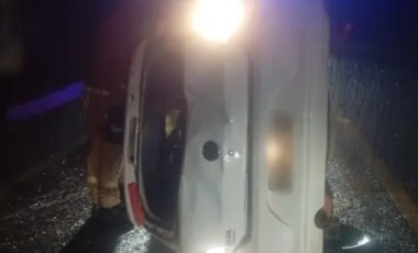 Carro capota na BR-280 em Marmeleiro após motorista desviar de cachorro