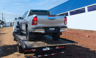 Homem é preso por receptação de Toyota Hilux furtada