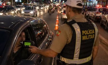 Motoristas alcoolizados podem enfrentar multa de até R$ 29 mil e longa suspensão da CNH