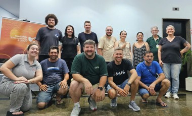 Curso capacita profissionais para atuar com eletricidade cênica