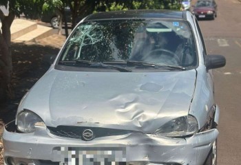 Acidente entre carro e moto é registrado no bairro Pinheirão