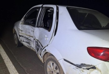 Família se envolve em acidente na PR-182; motorista sofre ferimentos moderados