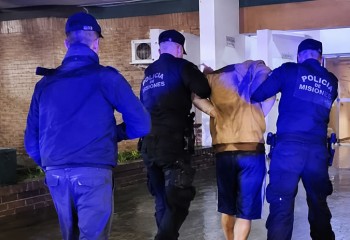 Brasileiro de 31 anos é preso armado após invadir residência na Argentina