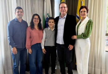 Jovem de Francisco Beltrão estreia no Canta Comigo Teen, da Record TV, nesta terça-feira