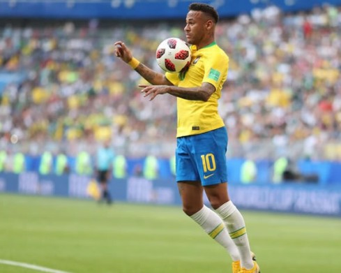Neymar sofre lesão e pode desfalcar Seleção na estreia da Copa do Mundo