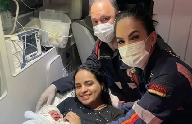 Atuação rápida do SAMU garante nascimento seguro de bebê dentro de ambulância