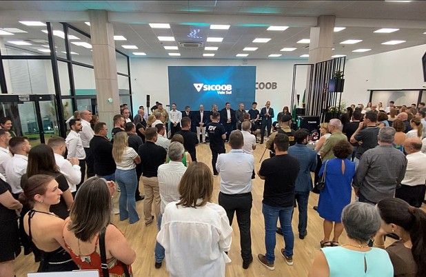 Sicoob Vale Sul reinaugura agência na Avenida Júlio Assis Cavalheiro 