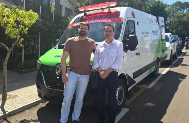 Município ganha nova ambulância para atender pacientes da UPA