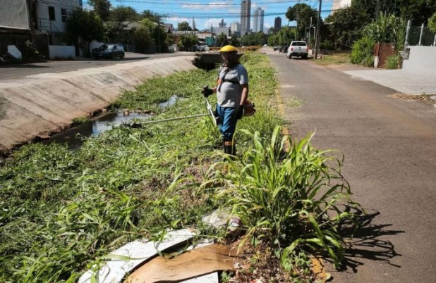 Córrego Progresso passa por limpeza e reforça prevenção de alagamentos