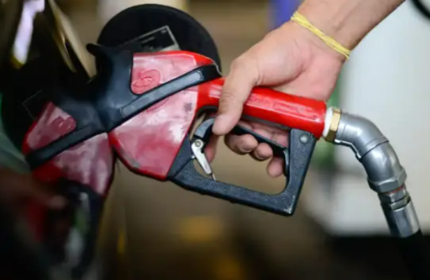 Governo prorroga subsídio ao diesel por mais 30 dias