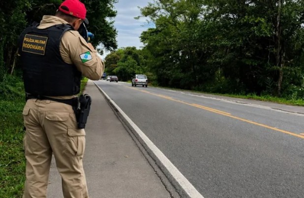 Operação Tiradentes reforça fiscalização nas rodovias durante feriado no Paraná
