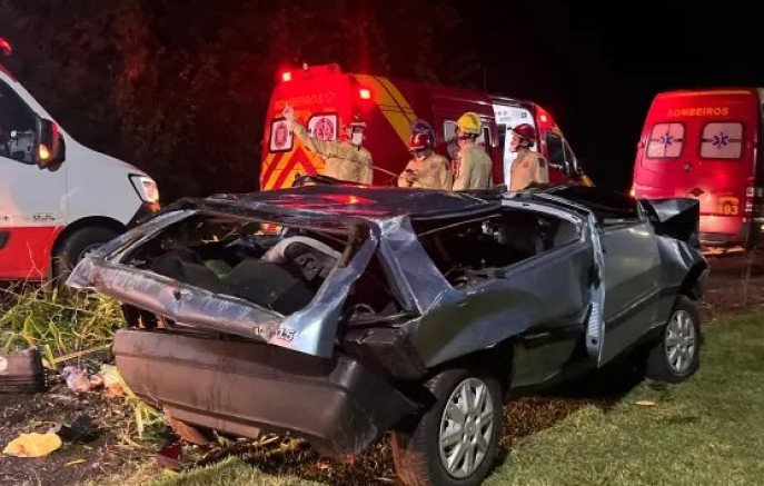 Grave capotamento deixa feridos em Enéas Marques