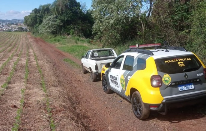 Polícia Militar recupera VW Saveiro furtada