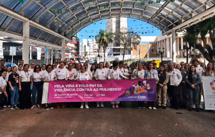 4ª Caminhada do Meio-Dia mobiliza comunidade no combate ao feminicídio