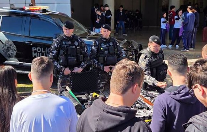 Polícia Militar apresenta carreira e rotina do Pelotão de Choque