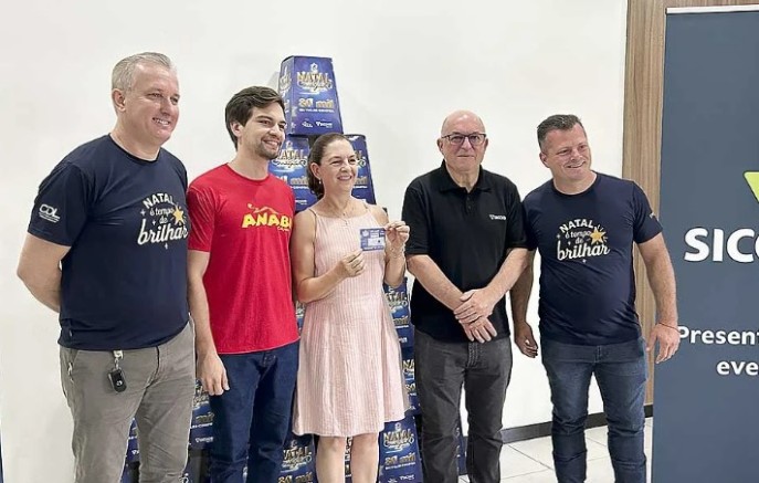 Ana Beatriz Balestro é a ganhadora dos R$ 45 mil do Natal Mágico