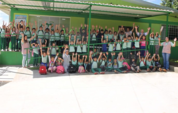 Pequenas Irmãs da Sagrada Família Celebram 50 Anos de Missão no Brasil