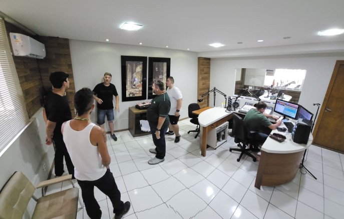 Curso capacita novos técnicos de som para produções culturais