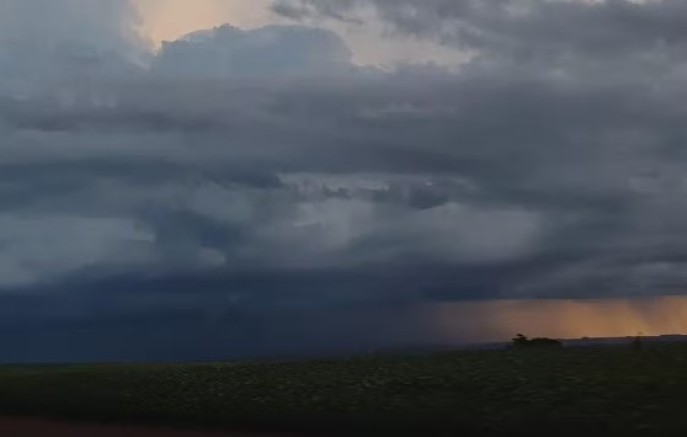 Estado recebe novo alerta de tempestades com chuvas e ventos fortes para 321 cidades