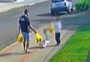 Vídeo mostra pai chutando filha de 3 anos em via pública; caso é investigado
