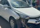 Jovem fica ferida após colisão entre carro e moto no centro de Francisco Beltrão