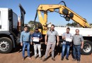 Prefeitura qualifica operadores de caminhões Munck