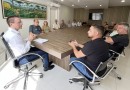 Prefeito Pedron se reúne com Associação de Transportes Escolares para discutir segurança e regularização do transporte de alunos
