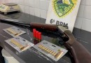 Após denúncia, homem é preso com espingarda e munições