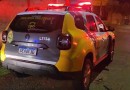 Polícia Militar apreende arma de fogo e drogas em bar de Francisco Beltrão; menor é apreendido
