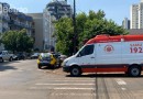 Motociclista fica ferido ao ser atingido por veículo na Rua Ponta Grossa