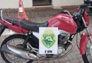 Motocicleta com diversas irregularidades é apreendida pela PM