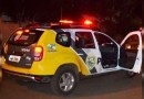 Mulher ameaça frentista com ‘comparsa armado’, leva dinheiro de posto e desaparece