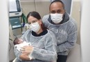 Bebê de 32 dias volta à vida após ser declarado morto e passar 3 horas em saco funerário em SP