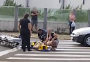 Mulher fica ferida ao ser atropelada por automóvel