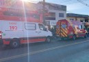 Homem sofre suspeita de fratura após colisão entre carro e moto em Dois Vizinhos