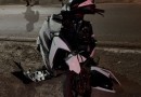 Mulher fica ferida em colisão entre carro e moto