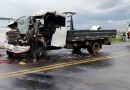 Colisão entre dois caminhões deixa motorista ferido na PRC-280