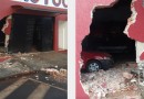 Van de transporte de trabalhadores invade oficina após motorista relatar falha na direção em Coronel Vivida