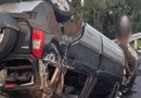 Motorista perde o controle e capota carro na PR-483